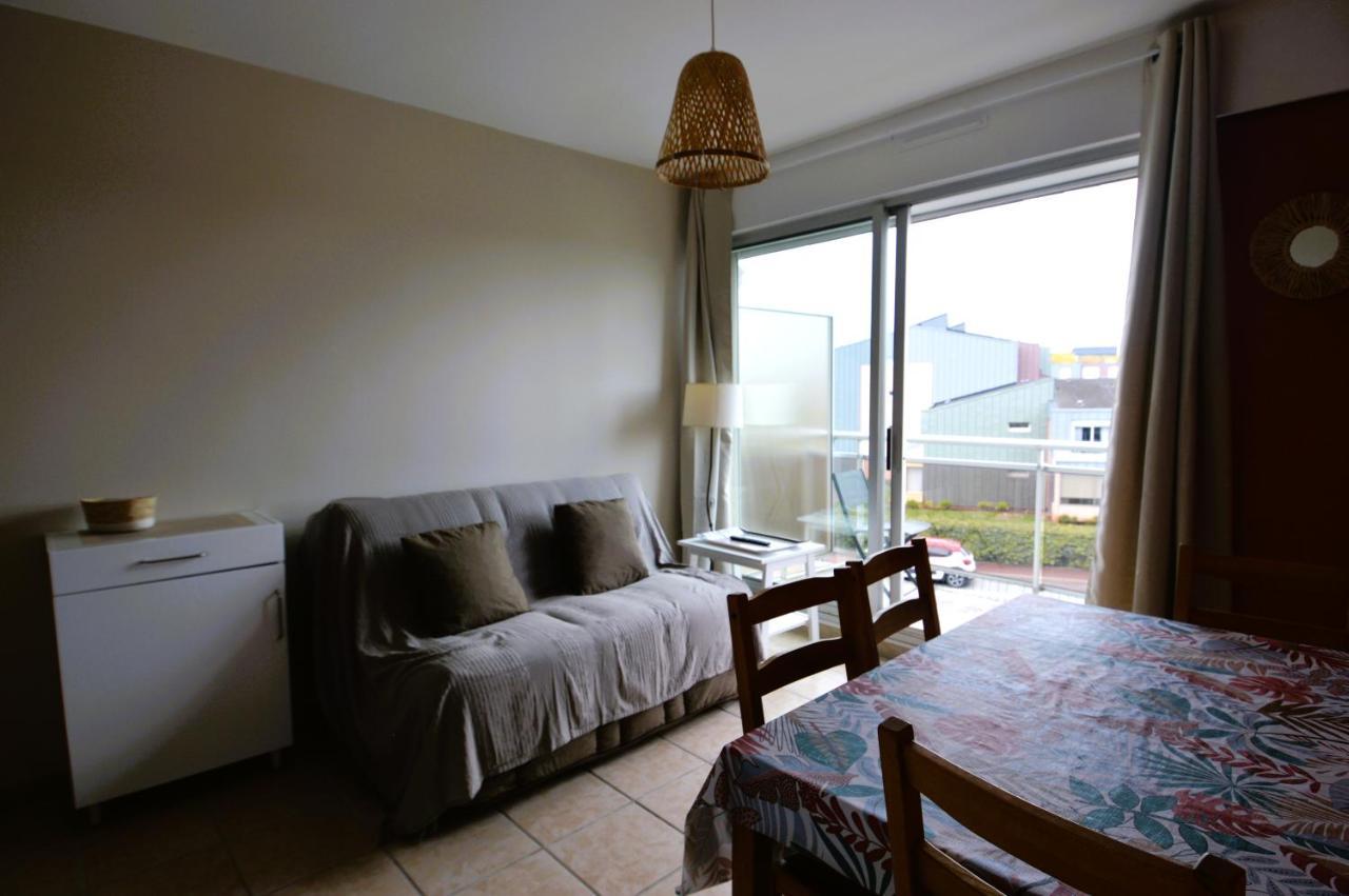Appartement Au Pied De La Plage - Balcon - Parking Courseulles-sur-Mer Exterior photo